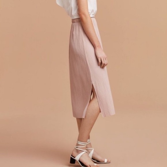 ❗️SOLD❗️Aritzia Wilfred Dark Brown/Burgundy Pleated Celesse Midi Skirt Size M - Picture 2 of 10